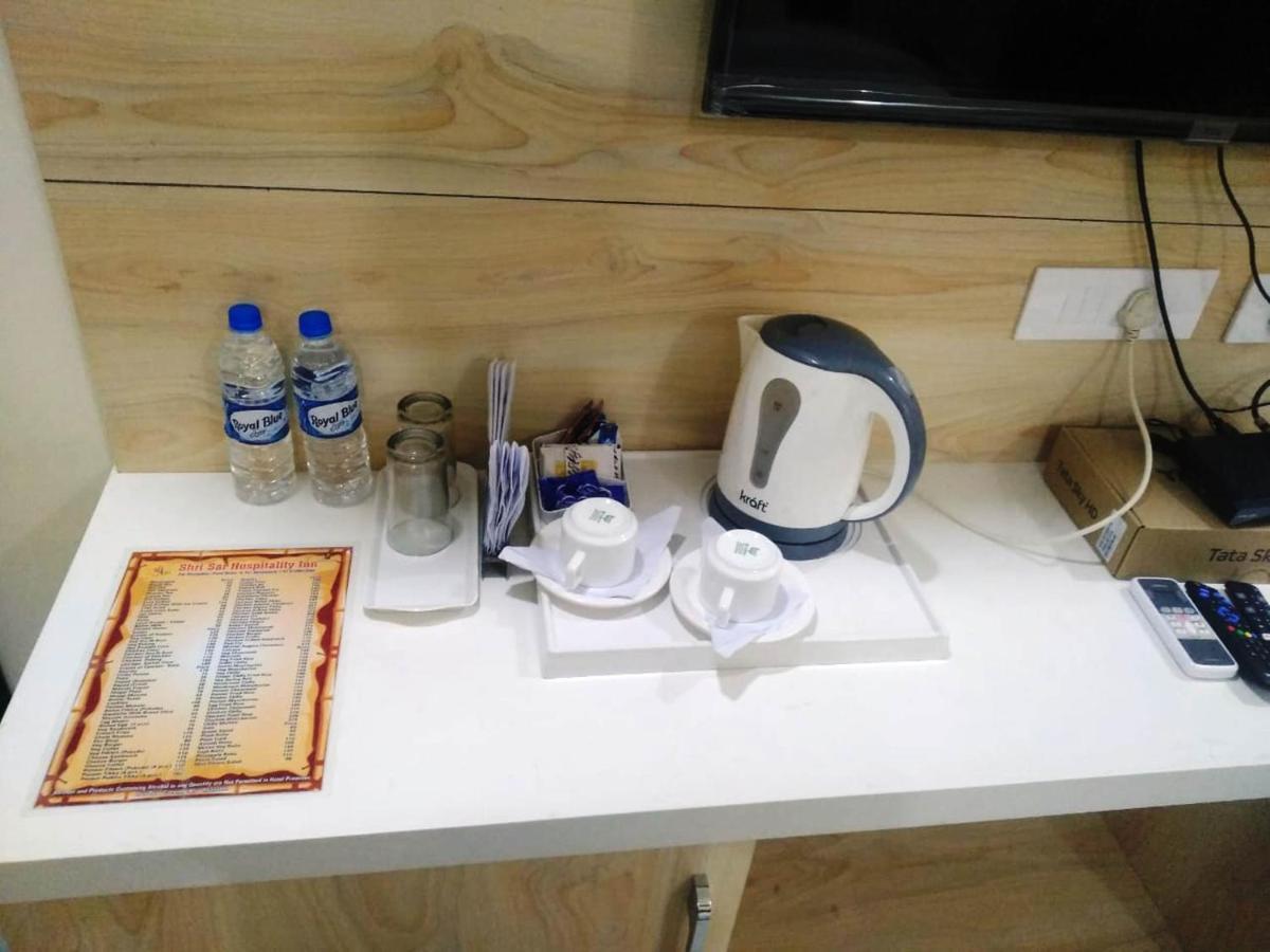Hotel Ss Grand Lucknow Esterno foto